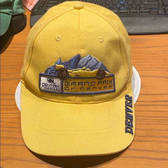 Logo cap. - Picture 1 of 4